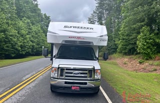 Forest River RV Sunseeker LE 3250DSLE Ford