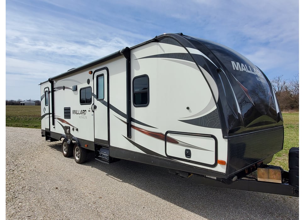Travel Trailer rentals in Republic