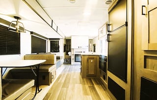 * Marshmallow Den! * Slide-Out Space * Sleeps 10!