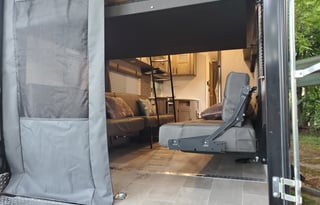 2020 Palomino Puma XLE Lite 25TFC Toy Hauler