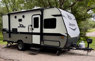 21' Bunkhouse - Delivery Available
