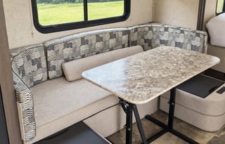 Lightweight R-Pod  Easy to Tow, Slide-Out Sleeps 4