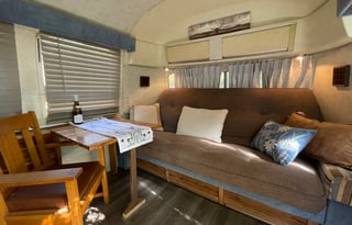 Silver Stays 1981 Airstream Excella II