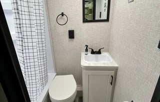 Affordable Camping 2025 Jayco sleeps 5-6