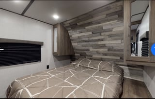 2021 CrossRoads RV Zinger Lite