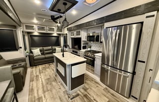 Keystone Montana High Country 385BR