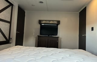 2020 Forest River RV Salem 33TS