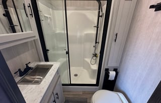 2025 Genesis Supreme Genesis Supreme G3215FSXL