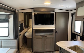 L63 2022 Heartland MPG 2500 BH