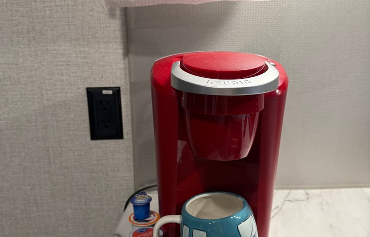 Keurig ready for that morning coffee. Starter coffee available. 2 camper mugs available to use!