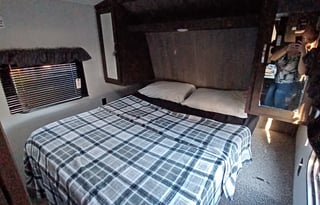 2021 Springdale Travel Trailer Rental near Redding