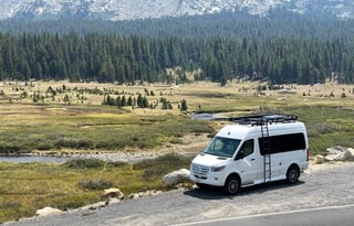 Mercedes Sprinter 4x4 - Solar/Generator