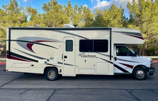 2019 Coachmen RV Freelander 26DS - Low miles