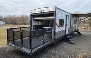 2021 Dutchmen RV Coleman Lantern Series 300TQ