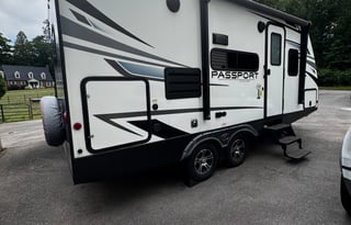 Cozy Couple Camper Rental