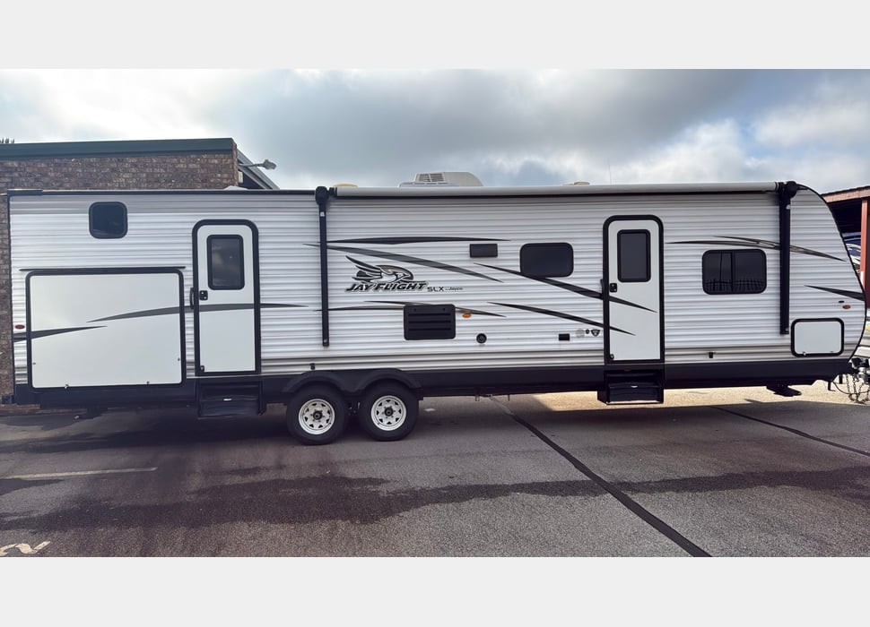 Travel Trailer rentals in Demorest