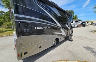 Mercedes-Benz Thor Tiberon 24FB