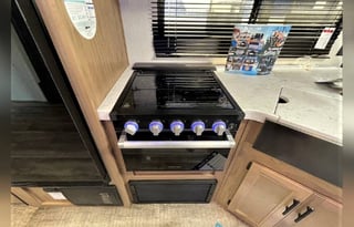 2024 Grey Wolf 29QB (2527) Winter Haven