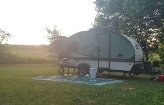 How about a weekend adventure, why tent when you can stay in this easy to tow RPOD, packed with all the essentials!