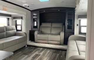 2021 Jayco North Point 382FLRB