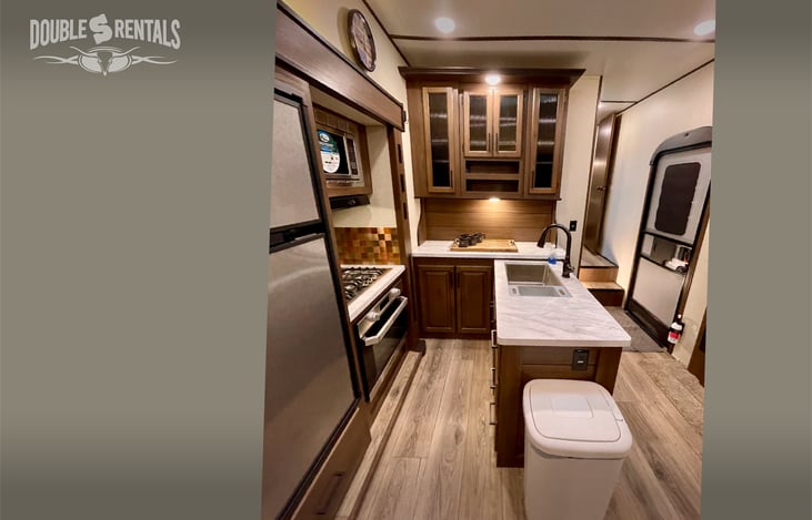 Kitchen with Lots of Storage