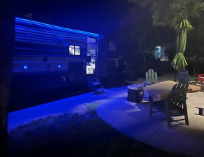 Forest River RV Cherokee Grey Wolf Black Label 27RRBL