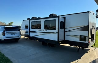 Clean ready to use Astoria RV for a dream vacation