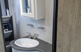 Lu&Ry's 2021 Puma bunkhouse