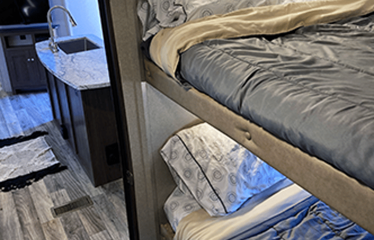 Private Bunk Room
2 Full Size Beds