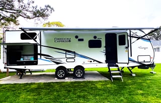 Make Memories Glamping!