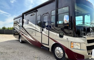 * 2013 Tiffin Allegro Open Road qba with BUNKS *