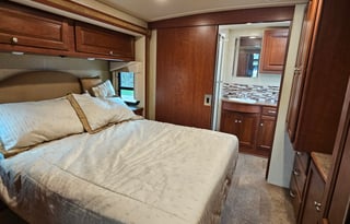 Class A Motor Home 35Ft