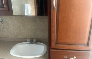 2013 Fleetwood RV Bounder Classic 36H