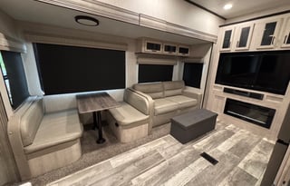 An RV With Two Full Bathrooms?  Yes Please!