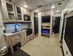 Forest River RV XLR Boost 27XLRX