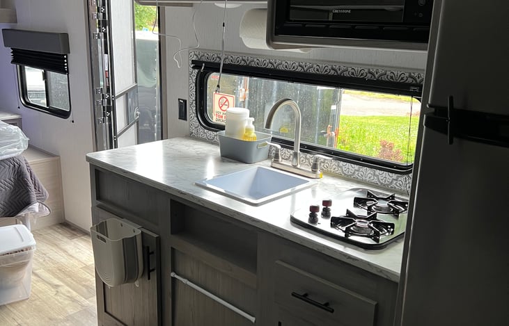 Sink and 2 burner stove