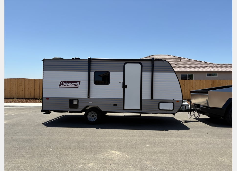 Travel Trailer rentals in Bakersfield
