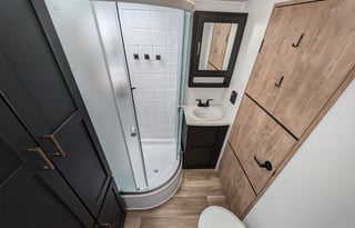 Outback: Chef's kitchen, King bed, 3 slides, Solar