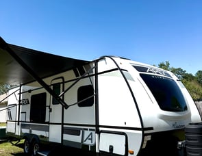 Coachmen RV Apex Ultra-Lite 251RBK