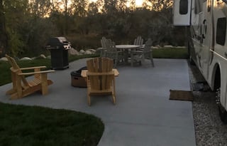 2018 LuxuryThor 35M, 2 Bath-Laundry Room