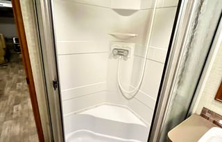 Get Out of Town 2018 Winnebago Sunstar 31BE