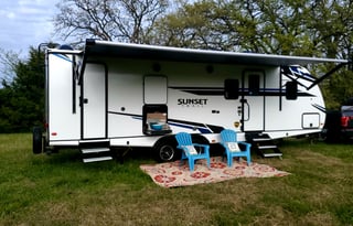 THE TEXAS KING! 2021 CrossRoads RV Sunset Trail