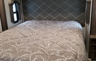 2020 Keystone RV Avalanche 320RS