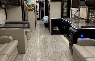 Luxury Mountain Climber