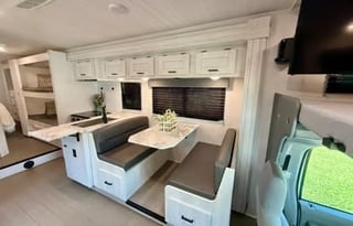 2024 East To West Entrada 3100FB ***Bunks*** 1708