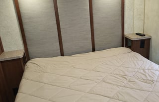 2017 Forest River RV Georgetown 3 Series 31B3