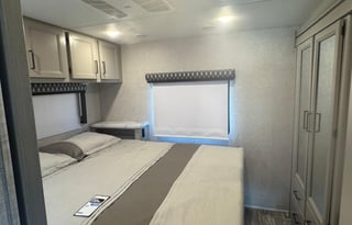 2025 Thor Motor Coach Geneva 31VT