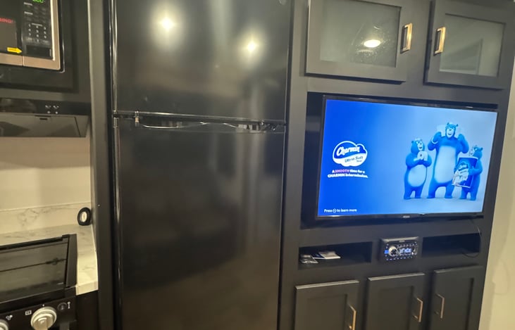 Fire stick & sound bar on tv