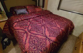 Beautiful 2011 Thor Four Winds Hurricane 32A