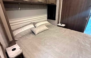 2025 Entegra Vision XL 39ft Coach